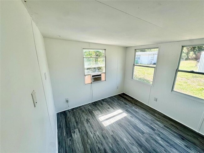 Building Photo - 162 Sapodilla St
