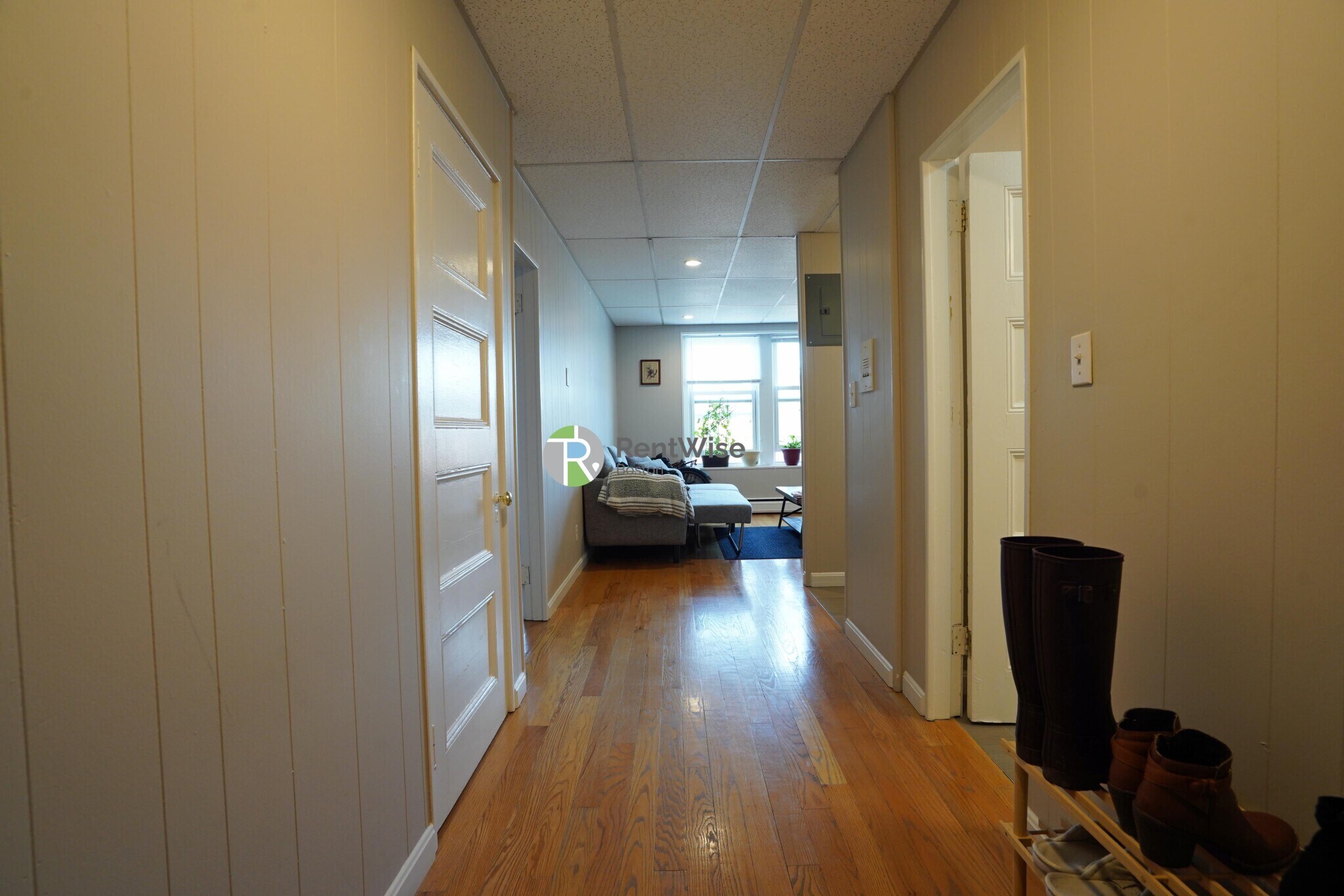 Building Photo - 1055 Beacon St