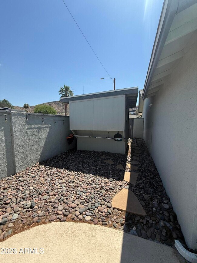 Building Photo - 11622 N 20th Ave