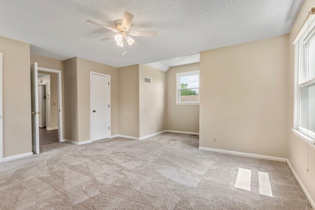 Building Photo - 15304 Foster