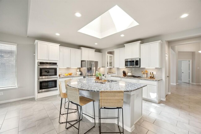 Building Photo - 3039 Forest Creek Dr