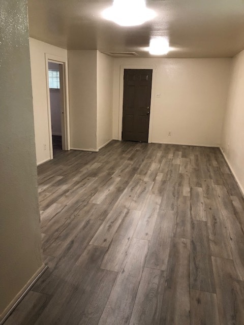 living room/backdoor - 917 E 38th St