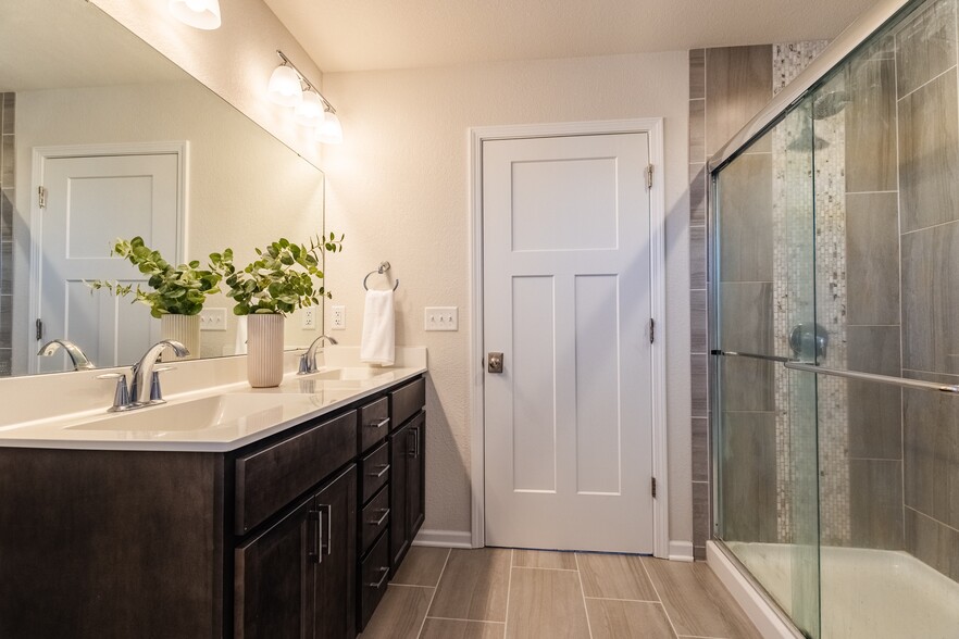 Primary Bathroom 2 - W198N5020 Hickory St