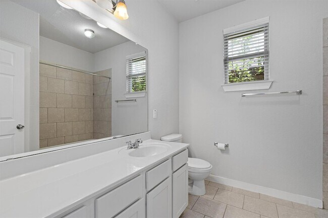 Building Photo - 16304 Travesia Way