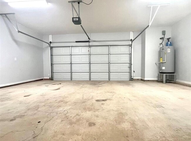 Building Photo - 2126 Crescent Pointe Pkwy