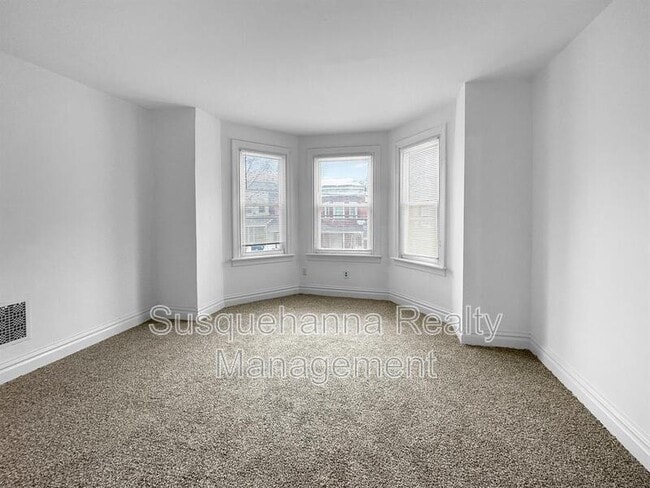 Building Photo - 532 S 16th St