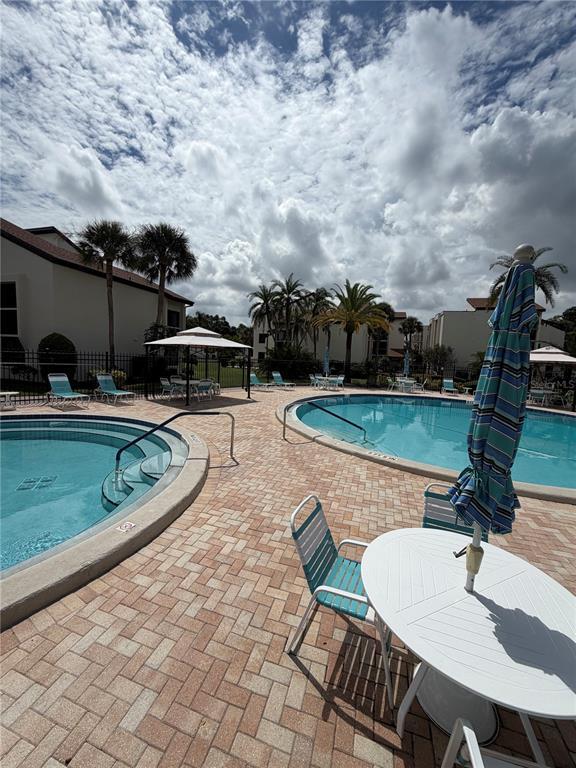 Building Photo - 2205 Belleair Rd