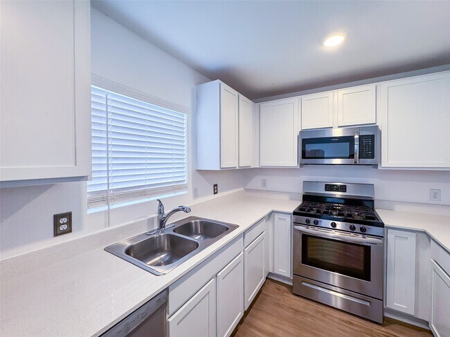 Building Photo - 26806 Jasmine Breeze Dr