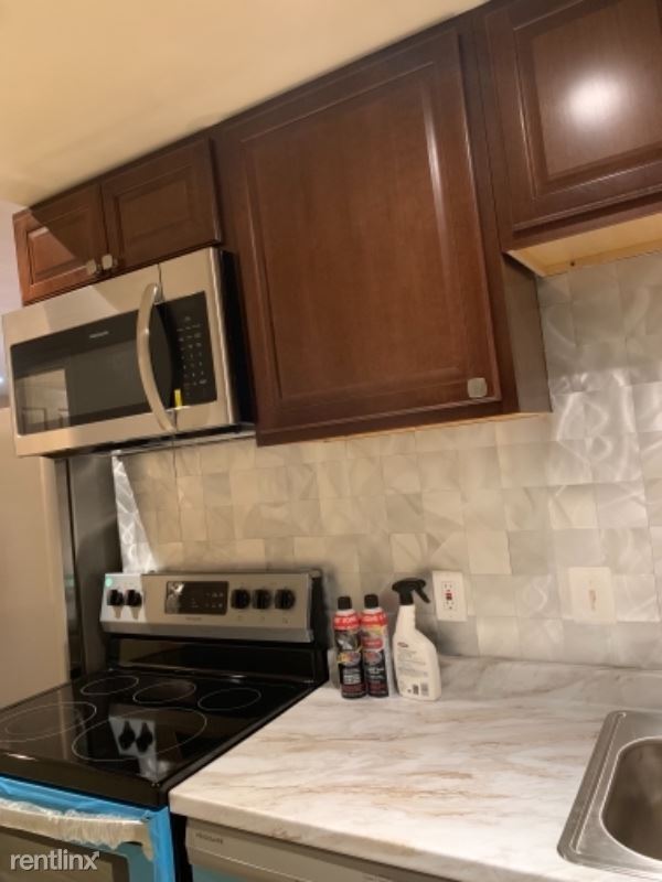 Building Photo - 2 br, 1 bath House - BASEMENT Apt
