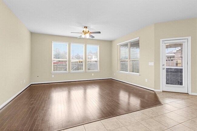 Building Photo - 13405 Clayton Lake Ln