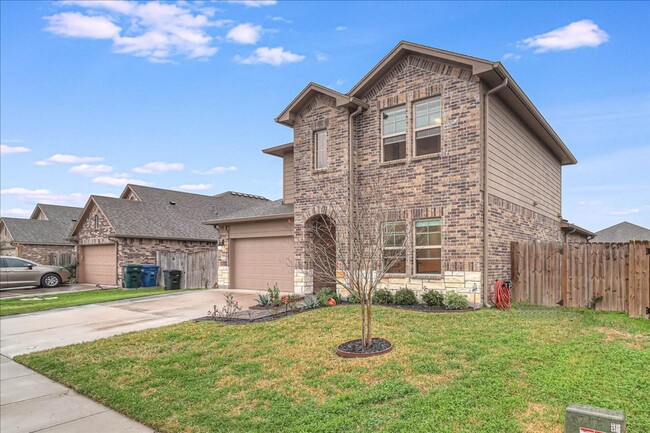 Building Photo - 7938 Fort Griffen Dr
