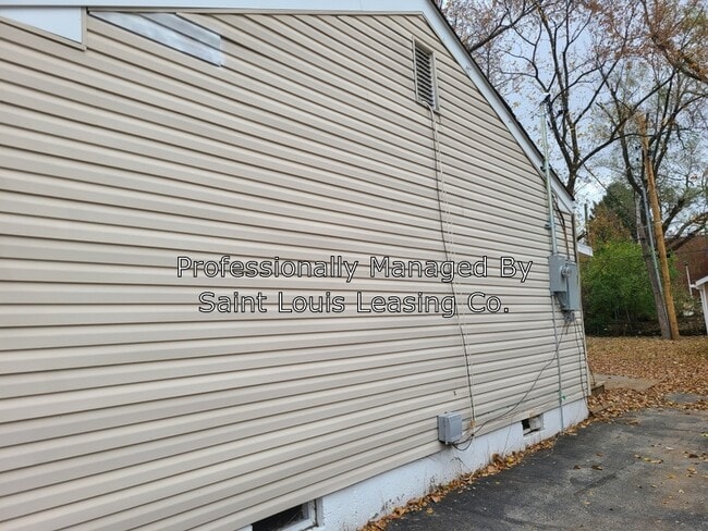 Building Photo - 4308 St Leo Ln