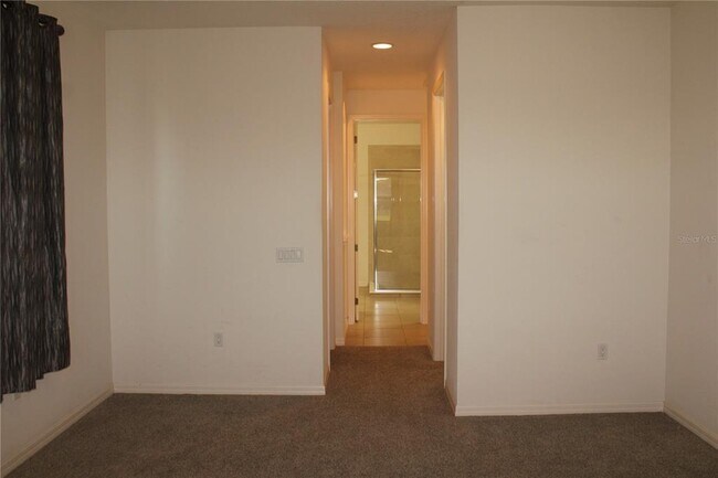 Building Photo - 629 Rosemary Cir