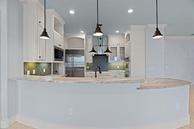 Building Photo - 6675 Mediterranean Dr