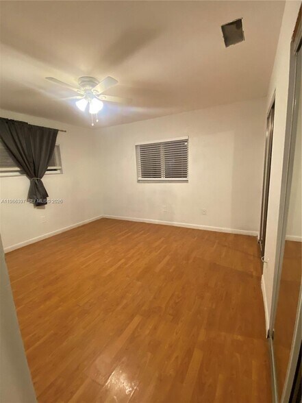 Building Photo - 11128 Median St