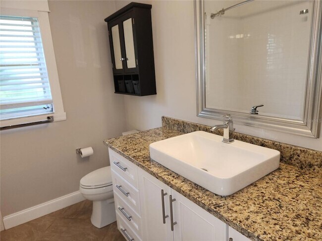 Building Photo - 3409 Montilla Ct