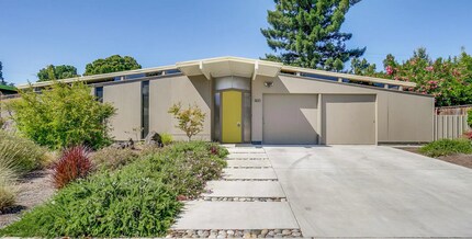 Building Photo - Wonderful Atrium Eichler in the Heart of Greenmeadow