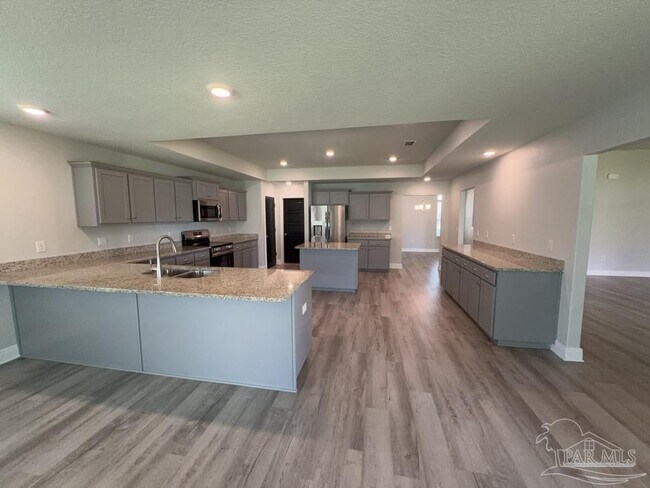 Building Photo - 6264 Pineapple DR