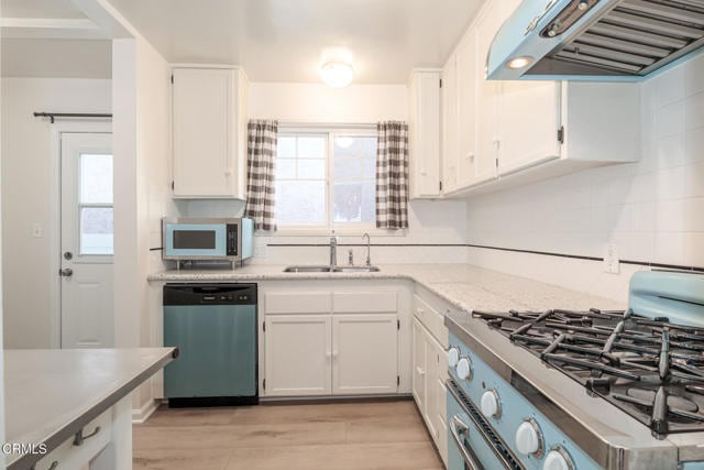 Building Photo - 3845 Sunset Ln