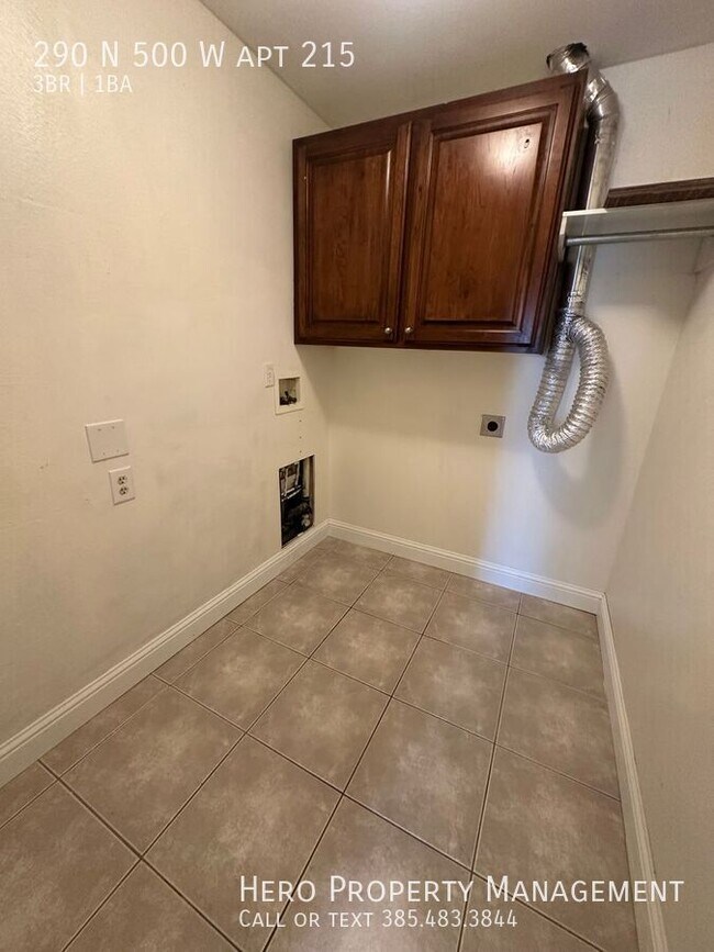 Building Photo - 290 N 500 W