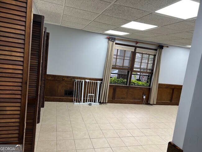 Building Photo - 5741 Wolf Laurel Dr SW