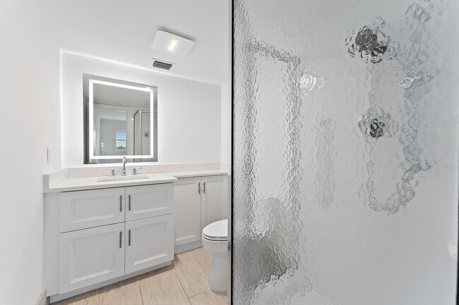 Building Photo - 29 Yacht Club Dr