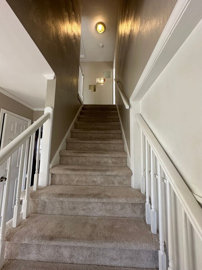 Building Photo - Virginia Beach-Wesleyan Pines Single Famil...