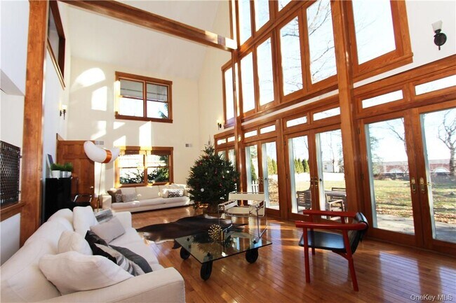 Building Photo - 114 Mt Pleasant Ave