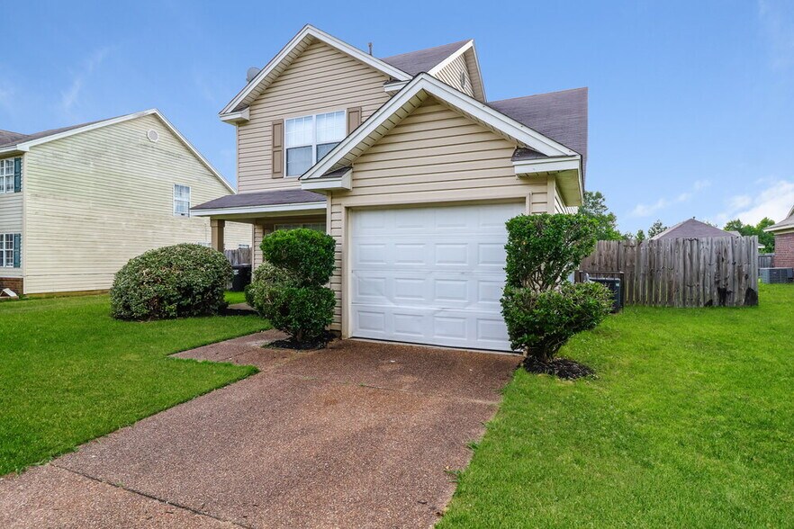 Building Photo - 4551 Blue River Dr