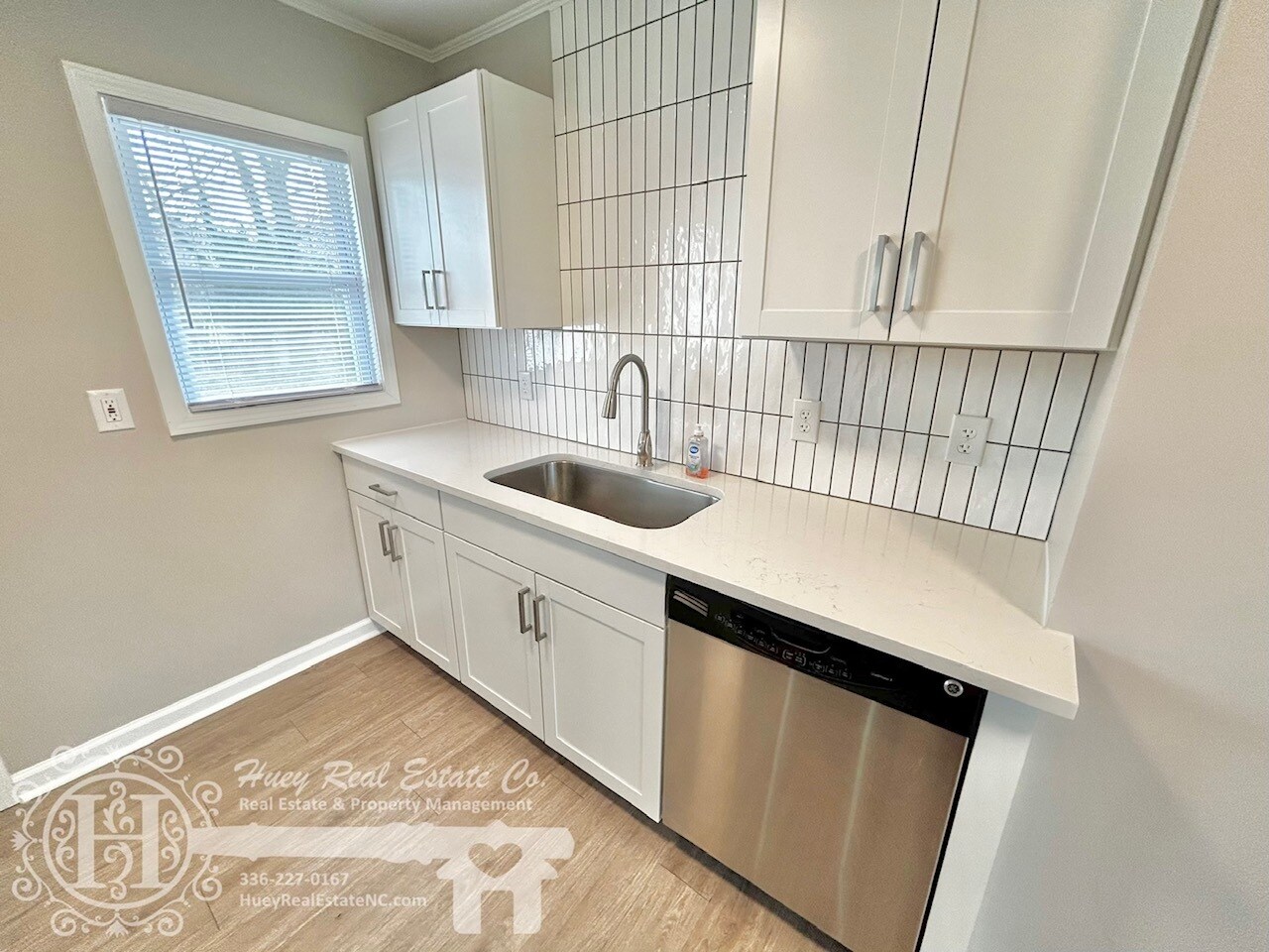 Building Photo - 407 Laurel Hill Dr