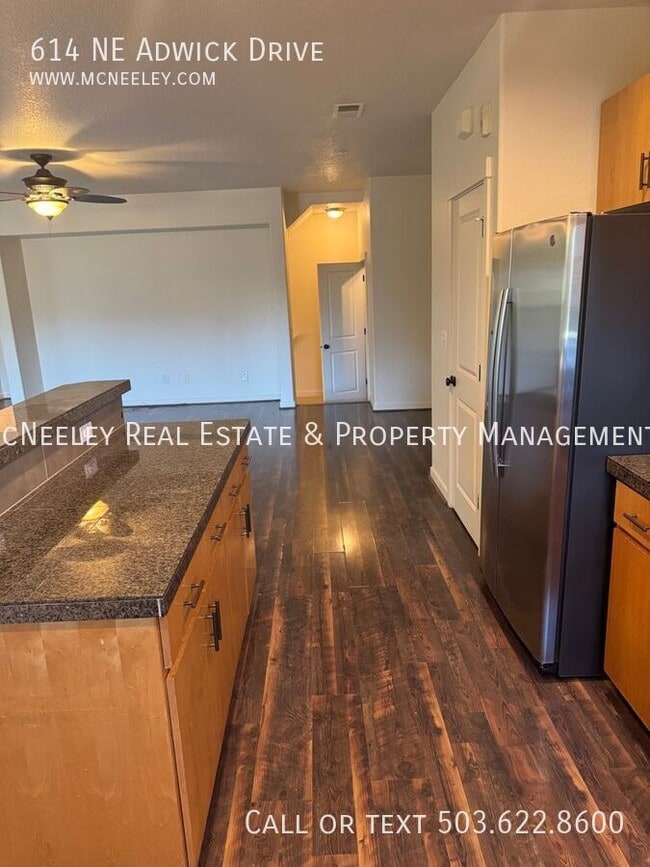 Building Photo - 614 NE Adwick Dr