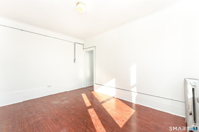 Building Photo - 35 Butler Ave