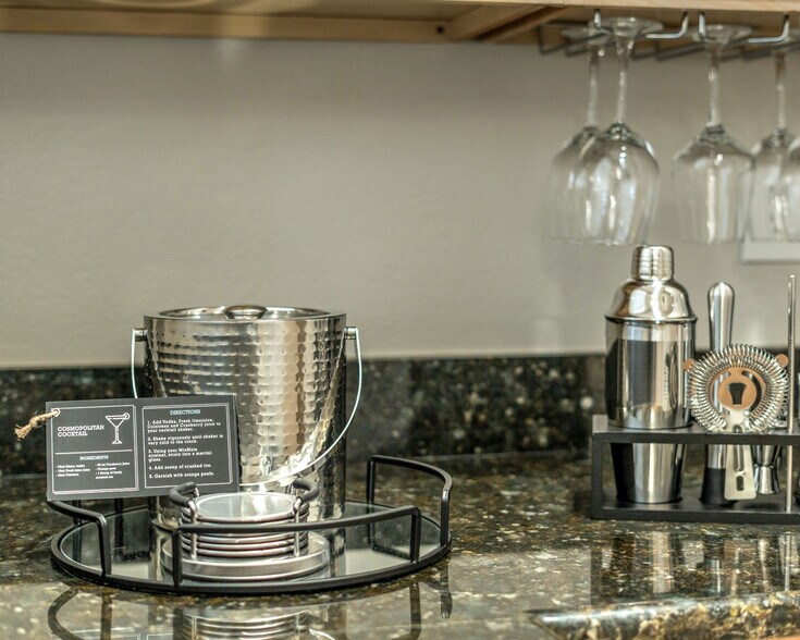 Game room Bar - 707 Cottonwood Bend Dr