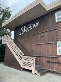 Building Photo - Cozy, ground floor condo for rent