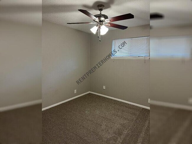 Building Photo - 2529 NW 116th St