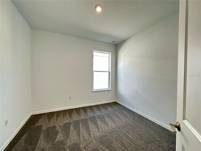 Building Photo - 2190 Ridge Pointe Ln