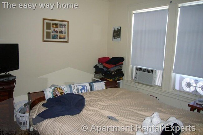 Building Photo - 155 Summer St