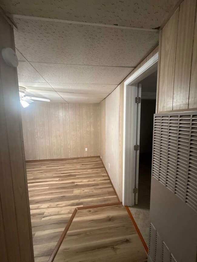 Building Photo - 809 Spruce Ave