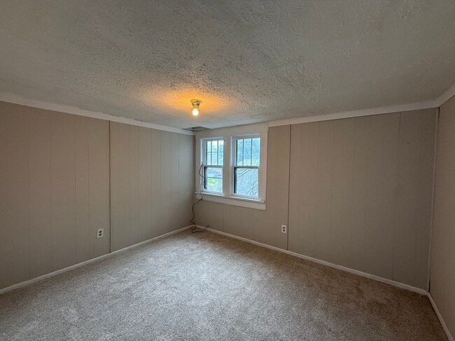 Building Photo - 396 S Mc Clellan Ave