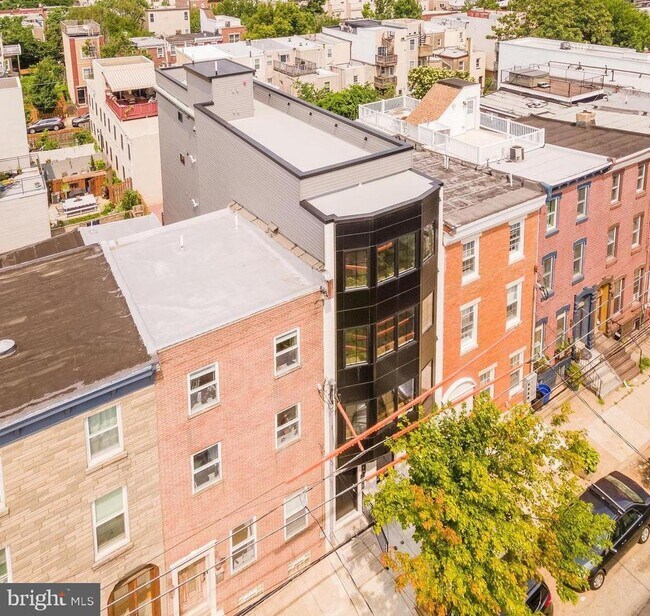 Building Photo - 850 N 19th St