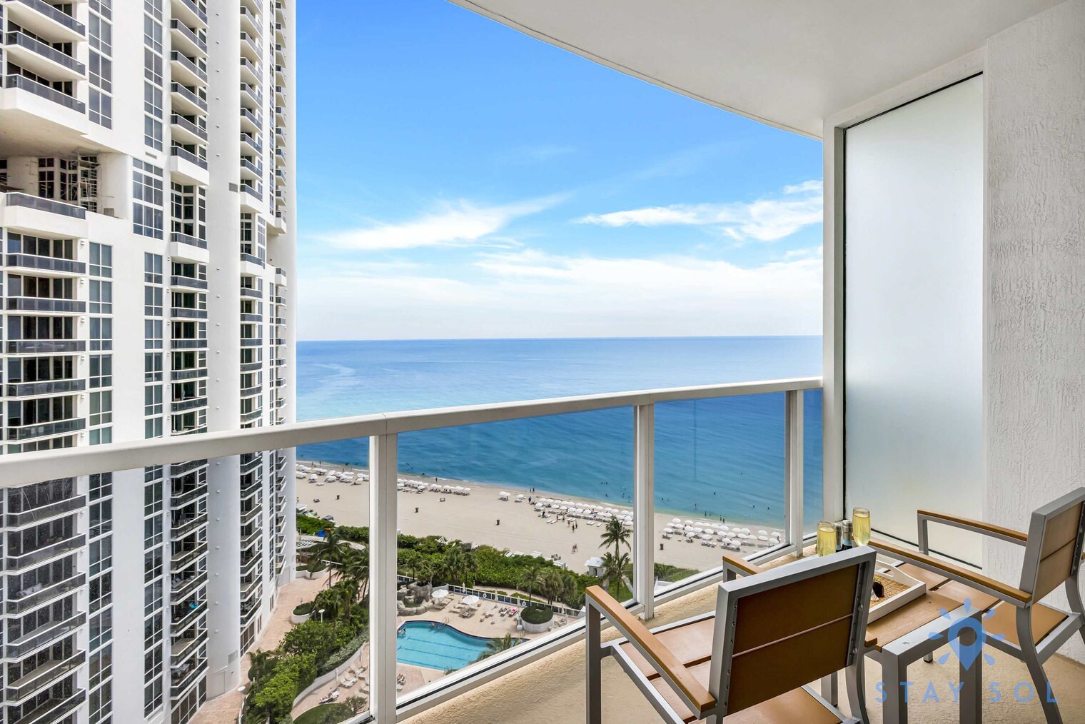 Building Photo - 18001 Collins Ave