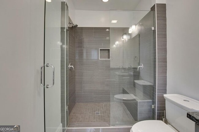 Building Photo - 860 Metropolitan Pkwy SW