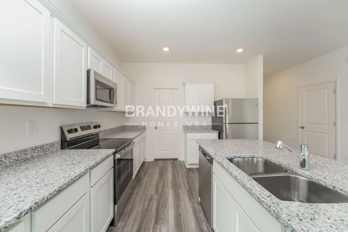 Building Photo - 56 Otway Lp