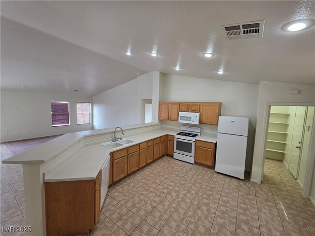 Building Photo - 1083 Sterling Peak St