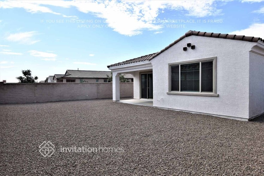 Building Photo - 19978 W Turney Ave