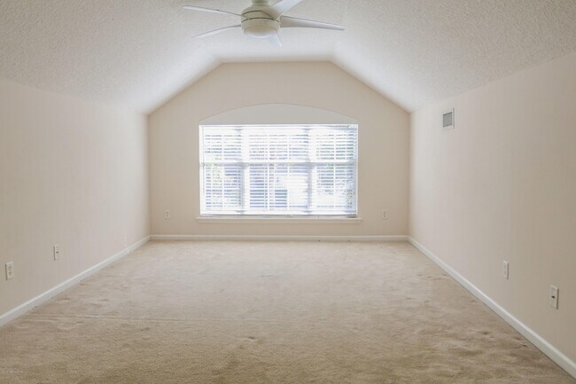 Building Photo - 8898 Canopy Oaks Dr