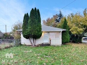 Building Photo - 3101 Van Allman Ave