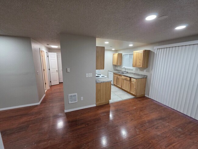 Building Photo - 17416-17418 8TH AVE CT E