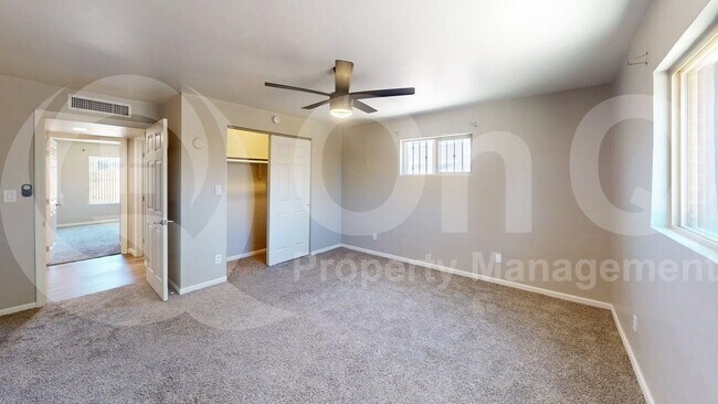 Building Photo - 1303 N Walnut Blvd