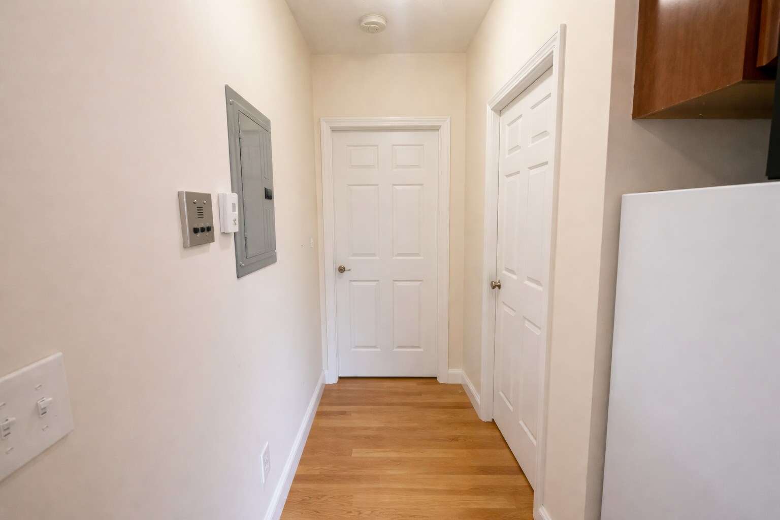 Building Photo - 1056 Cambridge St